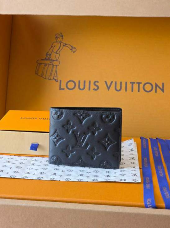 Picture of Louis Vuitton Wallets _SKUfw212409366fw